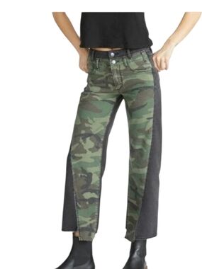 DRIFTWOOD cece camo print GCeCe Two-Tone Camo Straight Leg Jeans - Green & Black